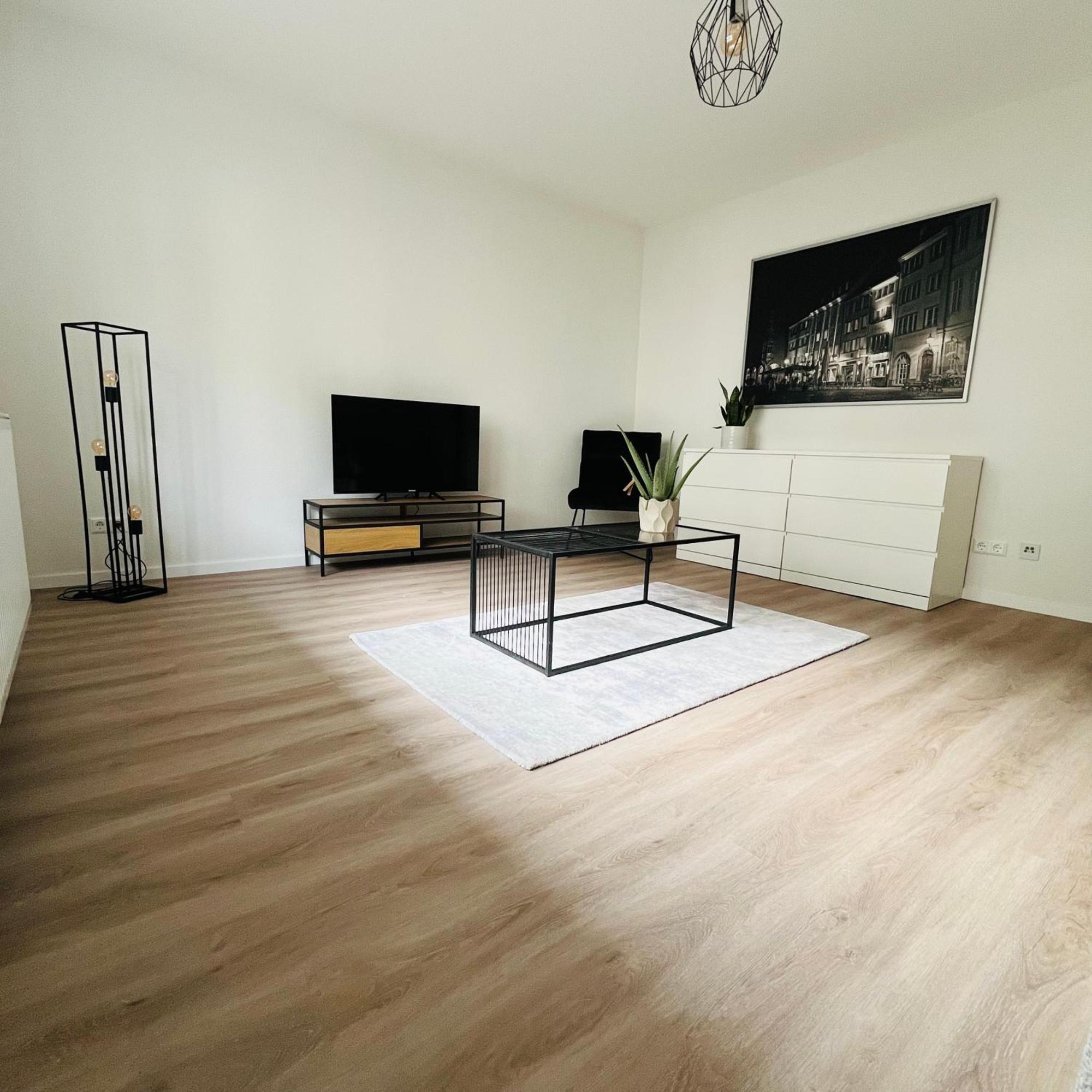 Black Forest City Apartment Mit Kostenlosem Parkplatz フライブルク エクステリア 写真