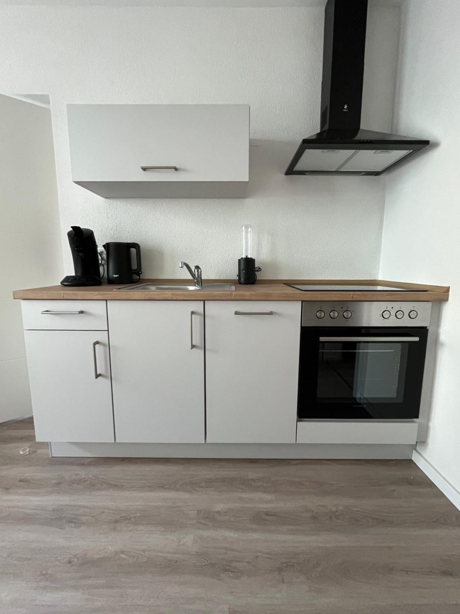 Black Forest City Apartment Mit Kostenlosem Parkplatz フライブルク エクステリア 写真