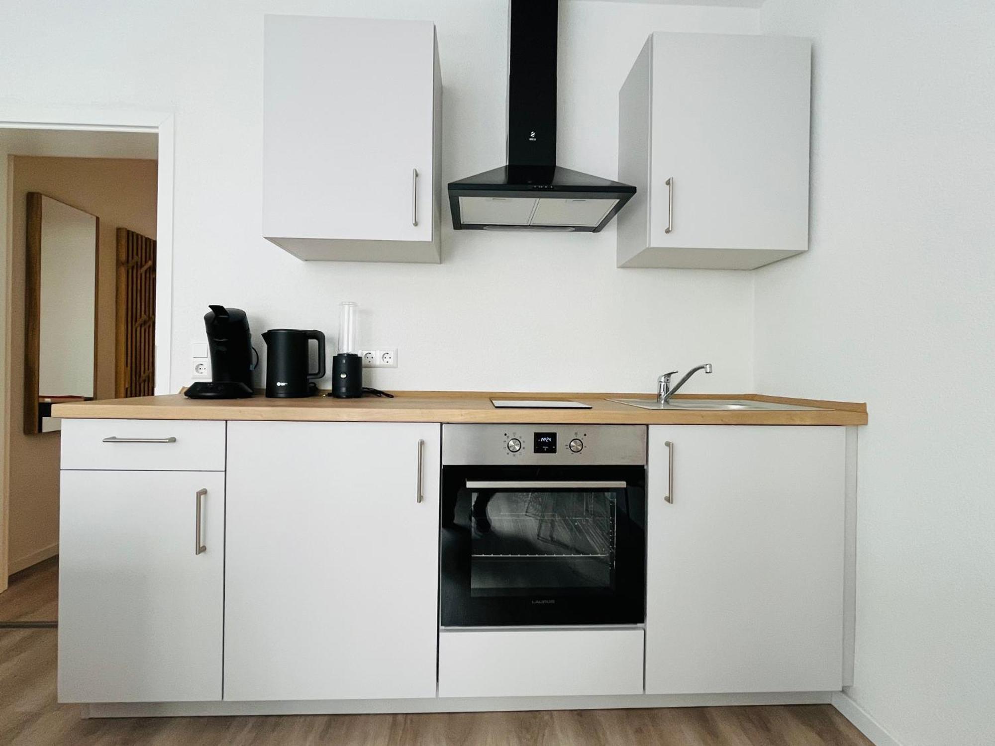 Black Forest City Apartment Mit Kostenlosem Parkplatz フライブルク エクステリア 写真